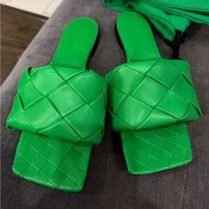 Bottega Veneta Vibrant Green Woven LIDO Slides